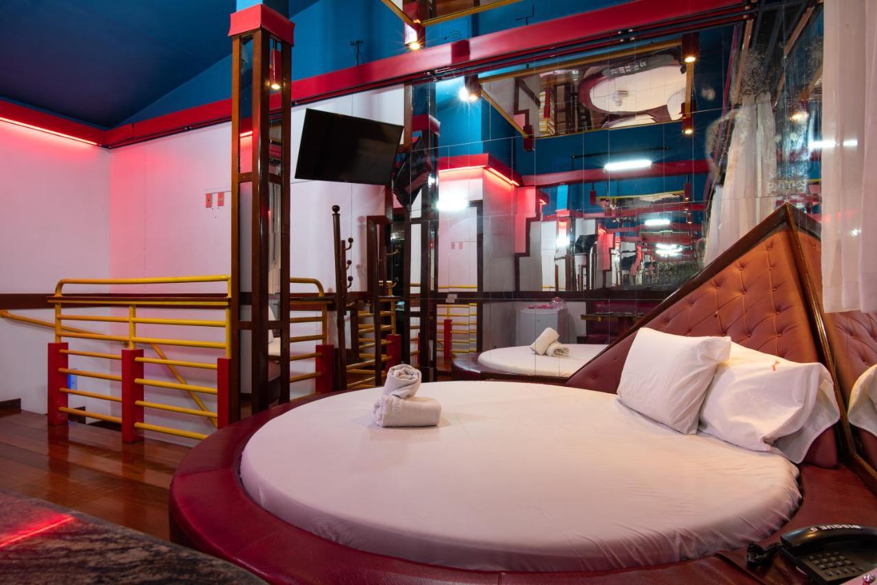 Motel Fantasy 5 เบโลโอรีซอนชี ภายนอก รูปภาพ