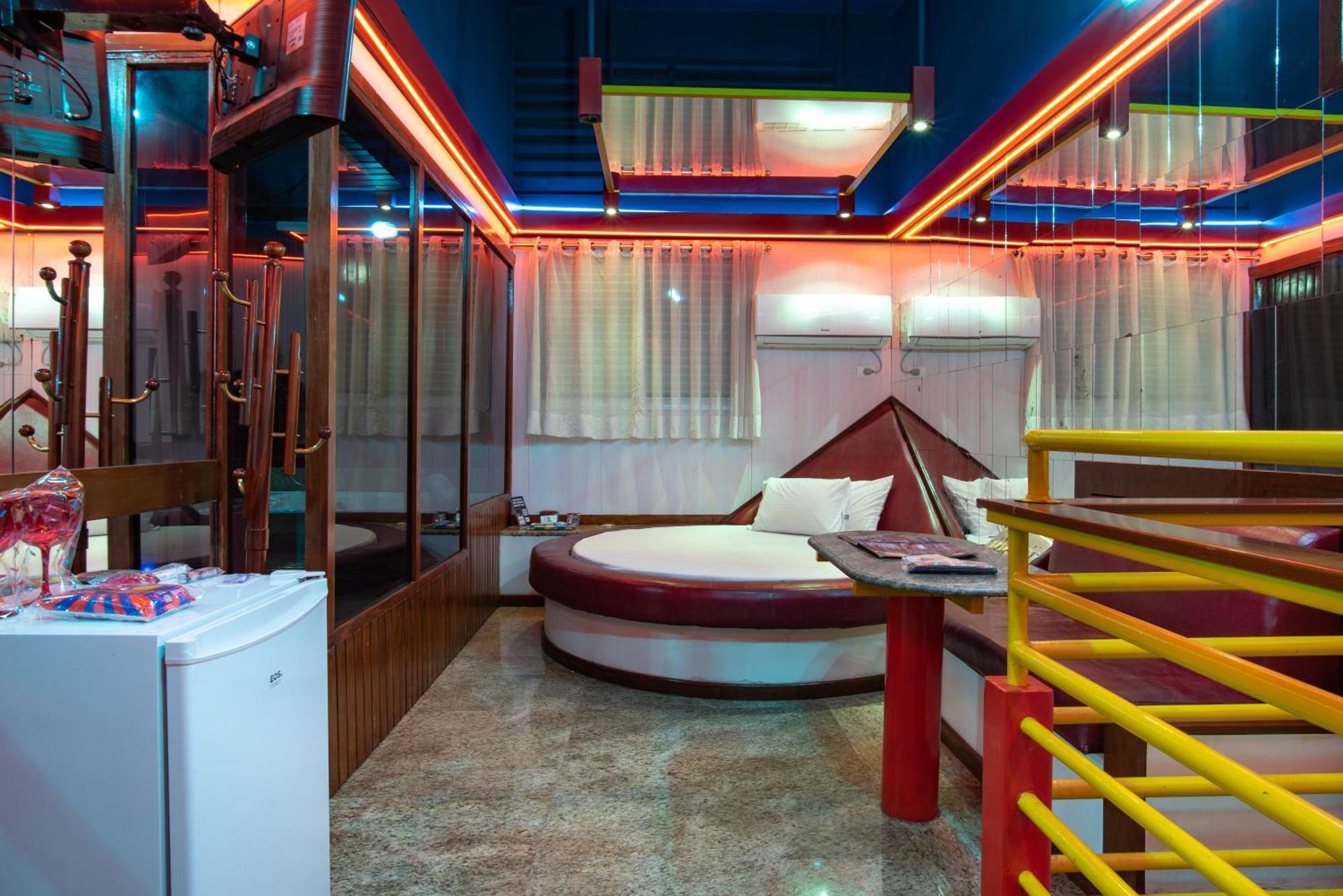 Motel Fantasy 5 เบโลโอรีซอนชี ภายนอก รูปภาพ