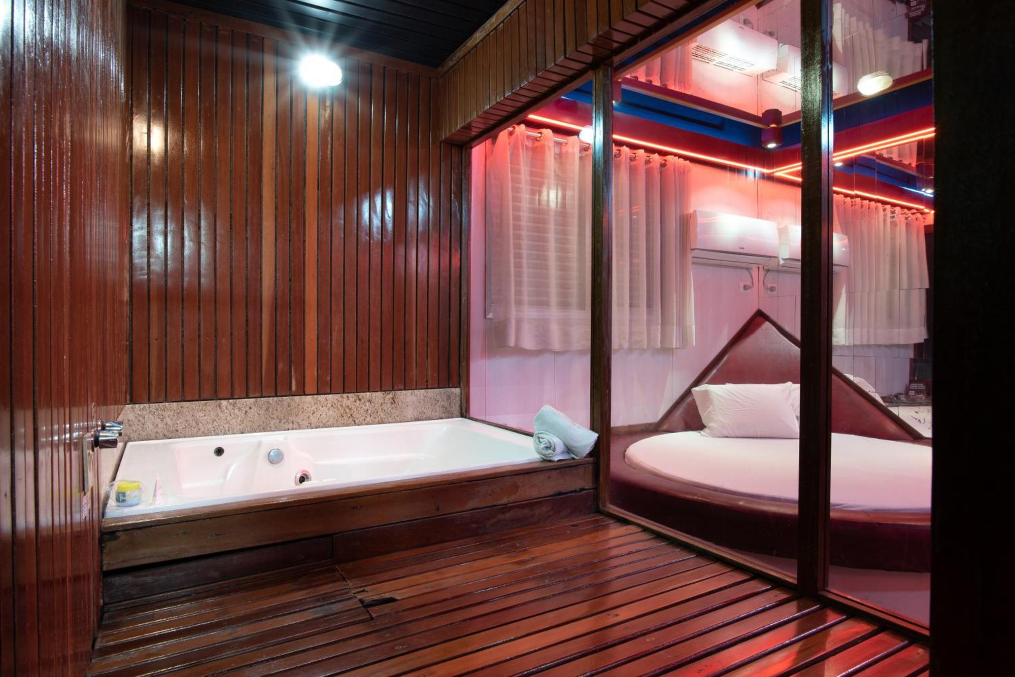 Motel Fantasy 5 เบโลโอรีซอนชี ภายนอก รูปภาพ