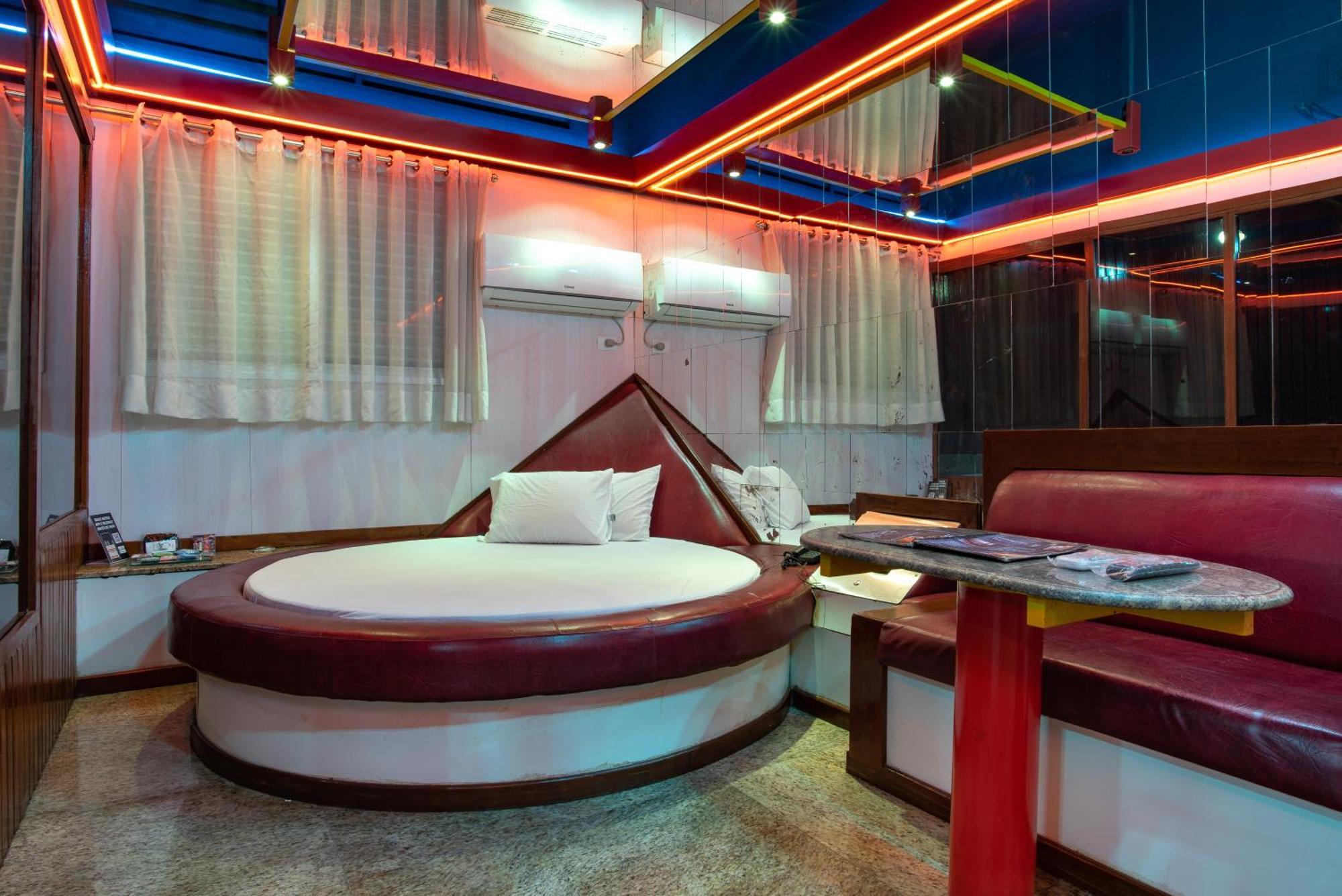 Motel Fantasy 5 เบโลโอรีซอนชี ภายนอก รูปภาพ