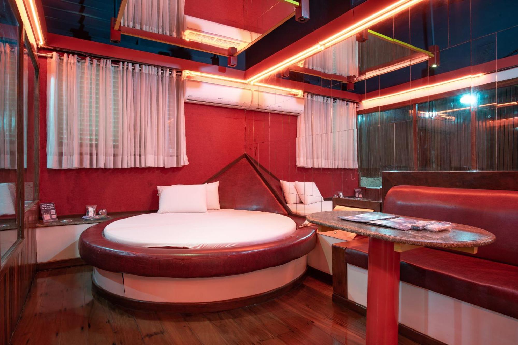 Motel Fantasy 5 เบโลโอรีซอนชี ภายนอก รูปภาพ