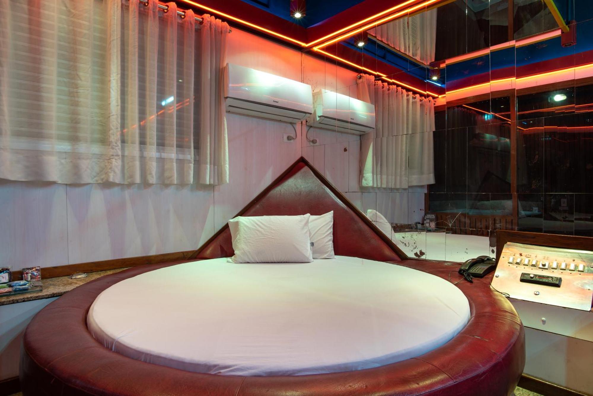 Motel Fantasy 5 เบโลโอรีซอนชี ภายนอก รูปภาพ