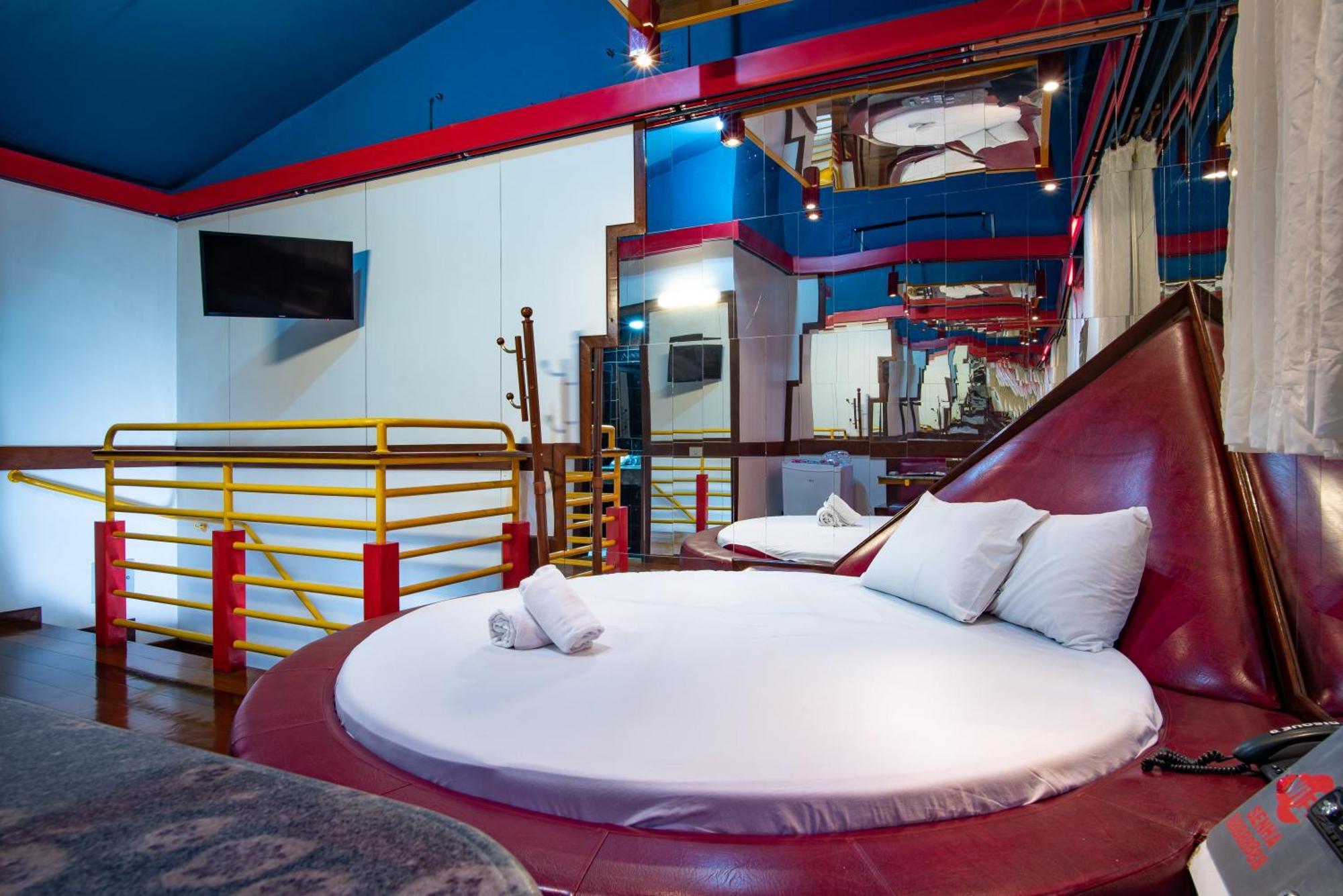 Motel Fantasy 5 เบโลโอรีซอนชี ภายนอก รูปภาพ