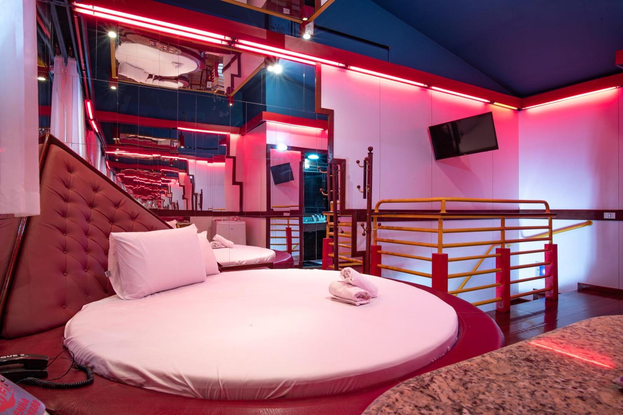 Motel Fantasy 5 เบโลโอรีซอนชี ภายนอก รูปภาพ