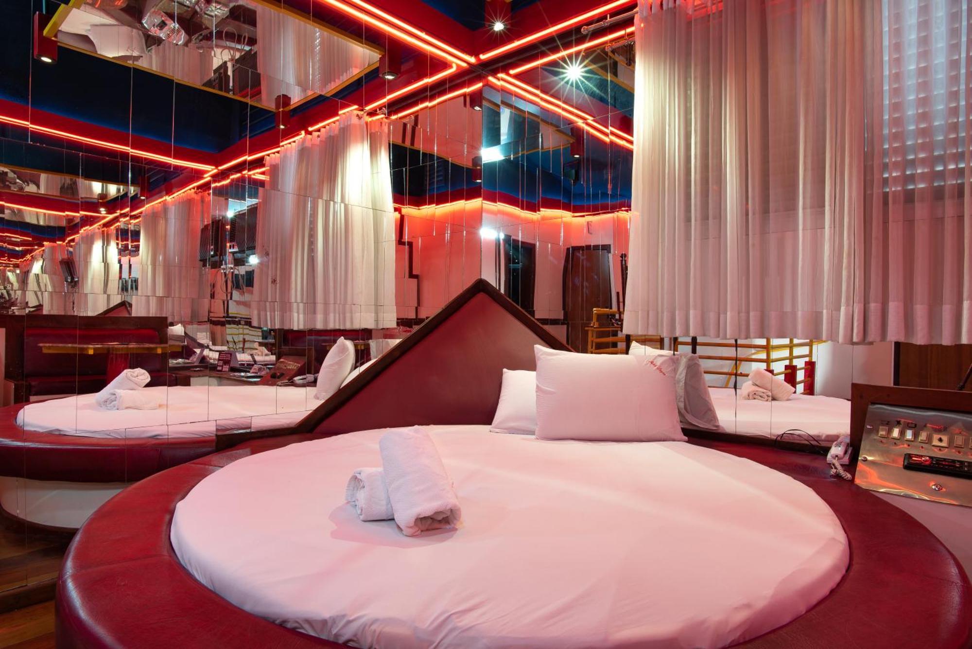 Motel Fantasy 5 เบโลโอรีซอนชี ภายนอก รูปภาพ