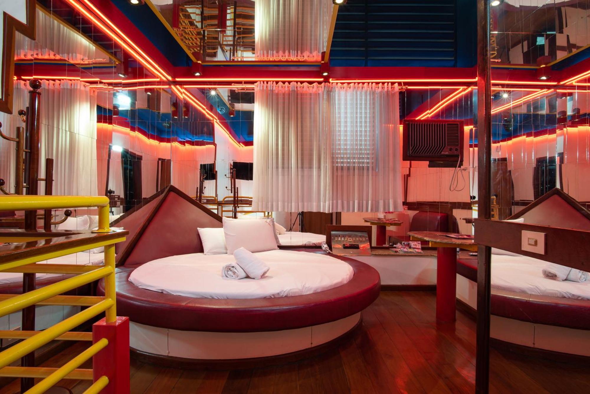 Motel Fantasy 5 เบโลโอรีซอนชี ภายนอก รูปภาพ