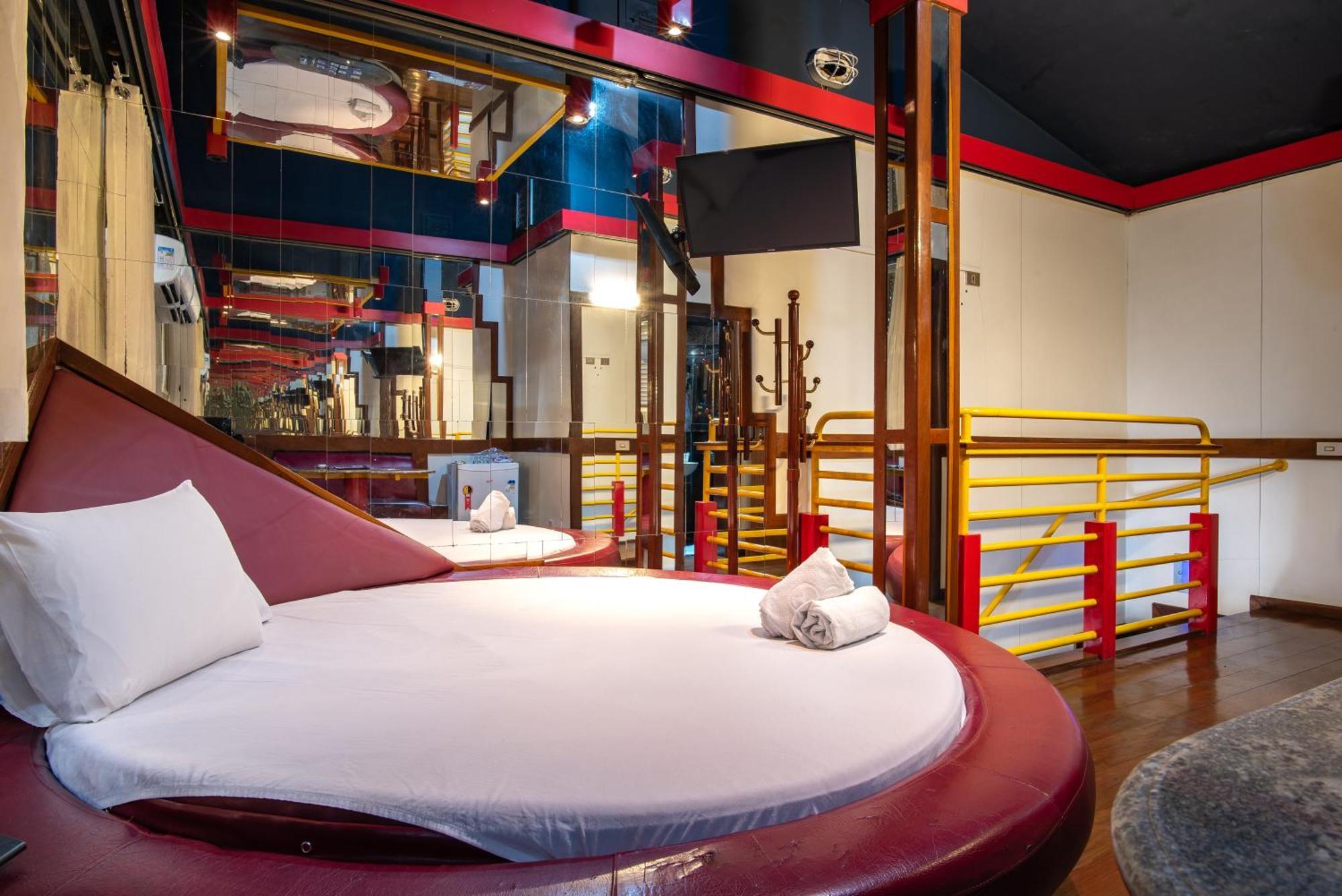 Motel Fantasy 5 เบโลโอรีซอนชี ภายนอก รูปภาพ